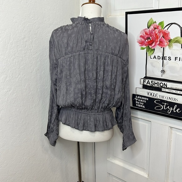 NWOT Current Air Gray Boho Blouse Size M - Picture 3 of 7